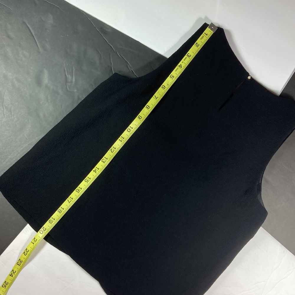 Theory Mintorey Claradon Crepe Shell Top with Tulip Hem - Picture 4 of 6